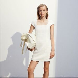 H&M white Bouclé Dress square neck mini worn once!!